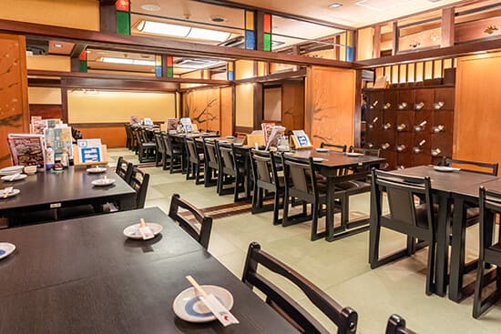 酔心 京都駅前店 正社員の仕事風景