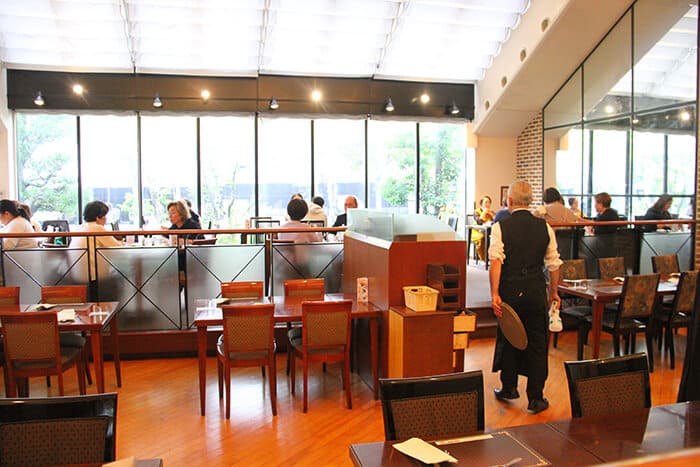 サンマルクベーカリー 北山通り店の内観