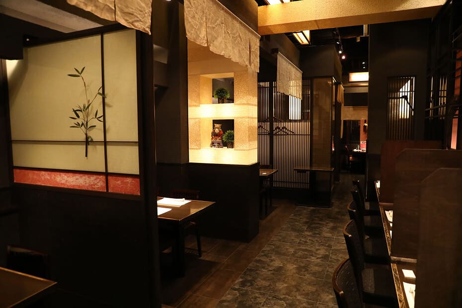 京やさい料理 接方来 京都駅ビル店の内観