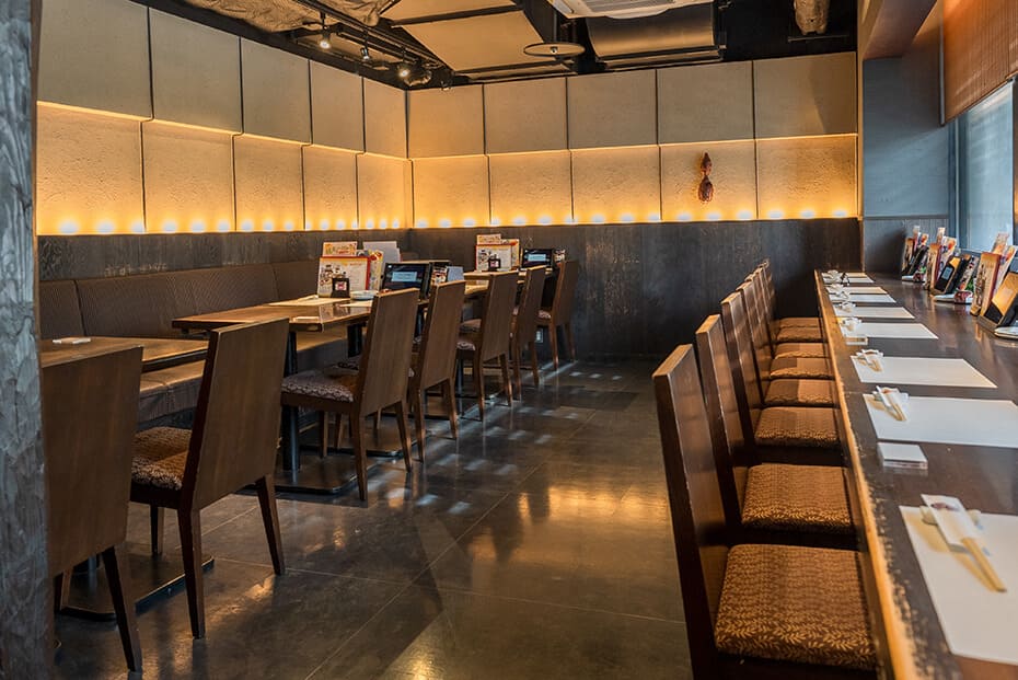 京やさい料理 接方来 京都タワー店の内観