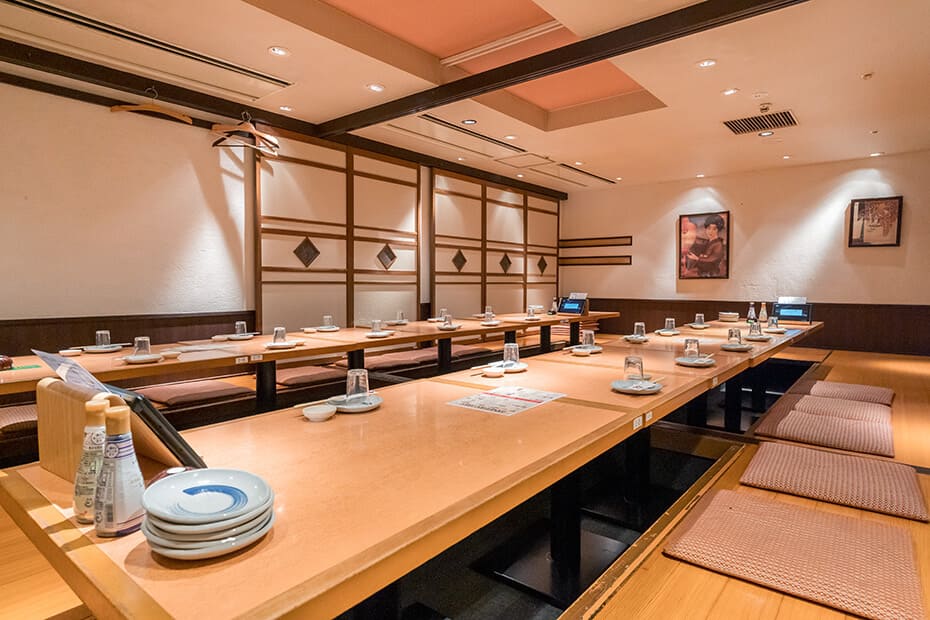 酔心 京都駅前店の内観